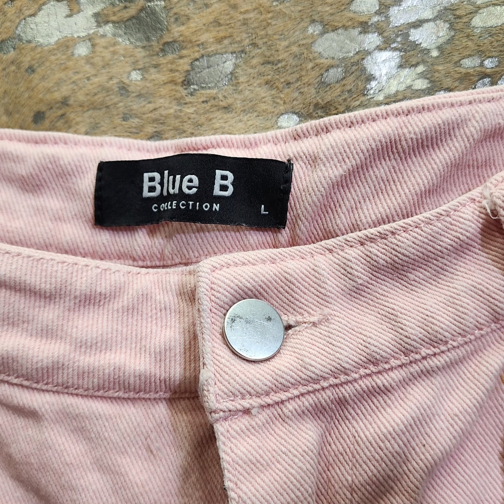 Pink Distressed Women Shorts with Gemstone Tassle Detail - Picture 6 of 7